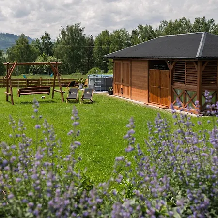Gorczanska Sapalowka Lägenhet Maniowy